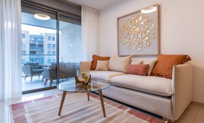 Exceptional 2 Bedroom/Parking in best area of town